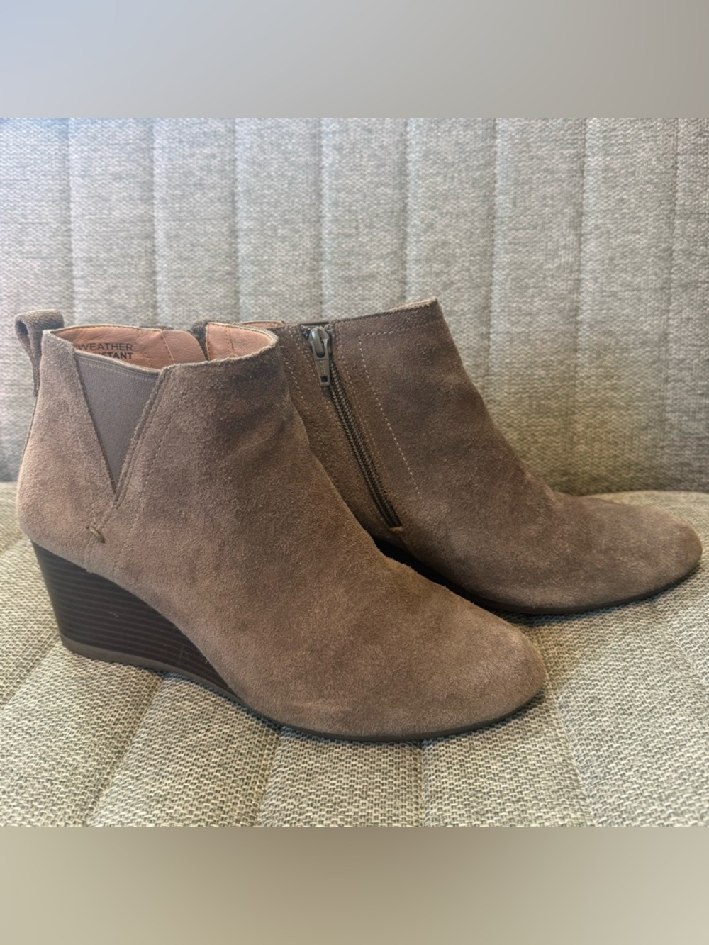 Vionic size 8 parkwood Paloma wedge